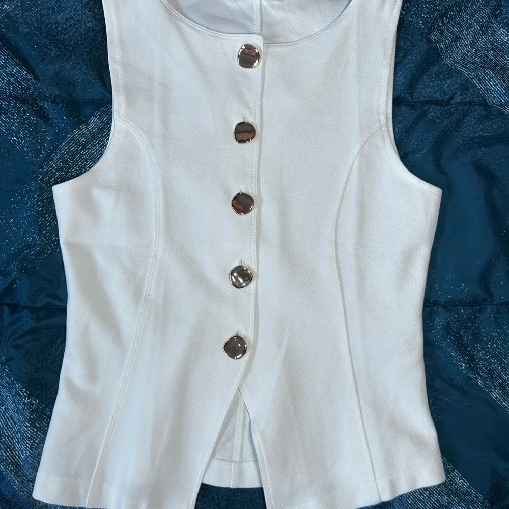 Zara White Top with Gold Button V neck vest size M - Picture 11 of 11